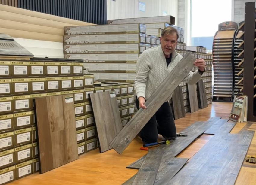How to Replace a Damaged Vinyl Flooring Plank (Winchester Vinloc)