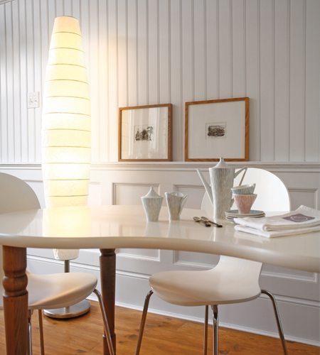 WK003 Beaded Wainscot Knotty Pine
