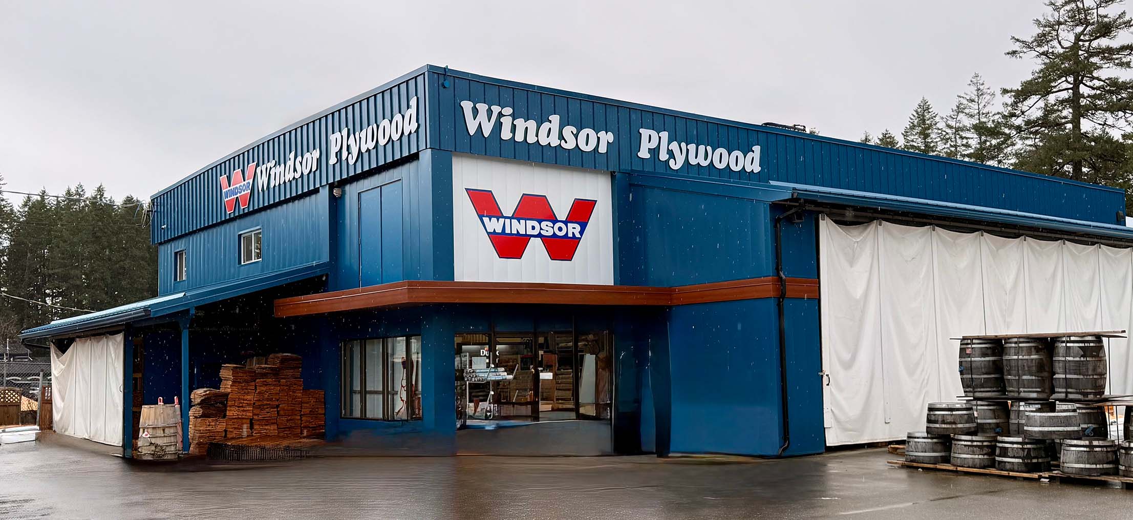 Windsor Plywood Port Alberni Storefront